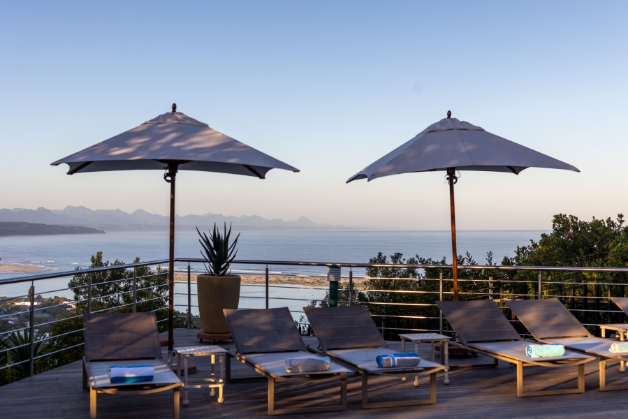 7 Bedroom Property for Sale in Bowtie Western Cape